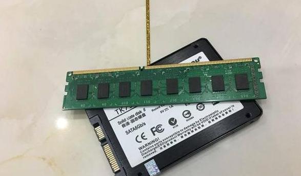 内存与硬盘速度解析：揭秘电脑运行速度的秘密